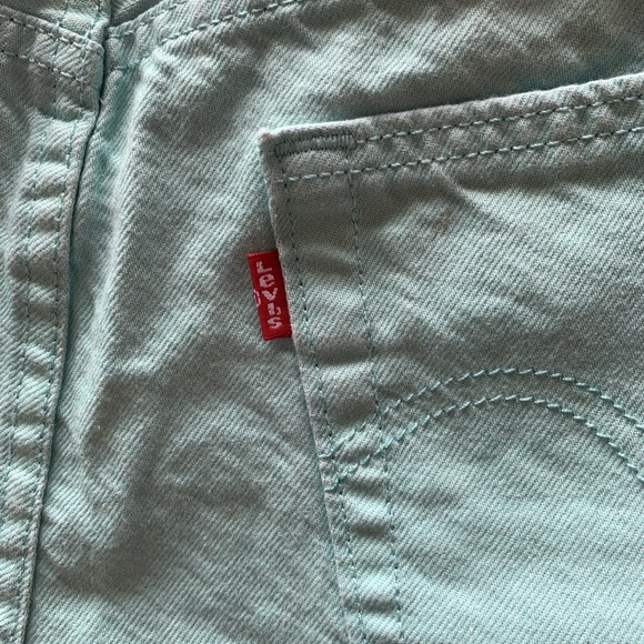 Levi’s Mint Denim Cuffed Shorts NWOT - Picture 4 of 10